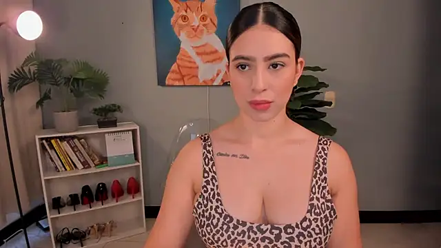 Snapshot of LiaPearce chatting on April 2026 01:18:02 PM LiaPearce online show from April 2026 01:18:02 PM