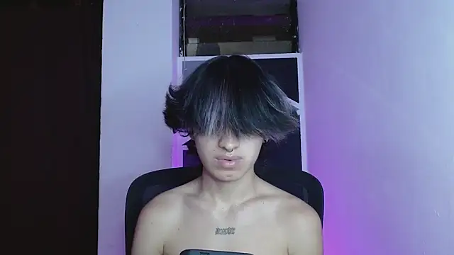 littlextreme online show from March 2026 04:34:02 AM