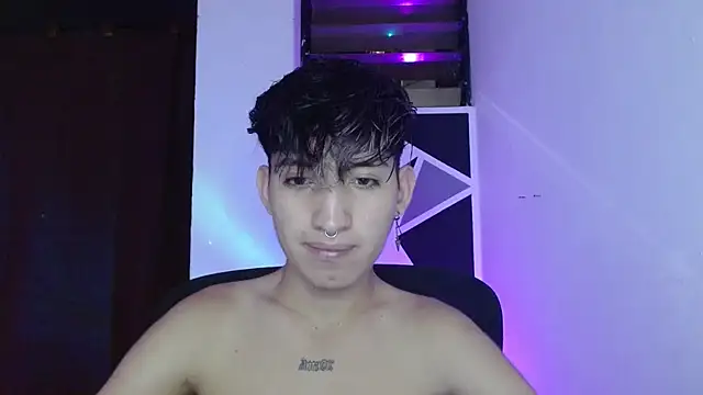 littlextreme online show from March 2025 01:03:02 AM