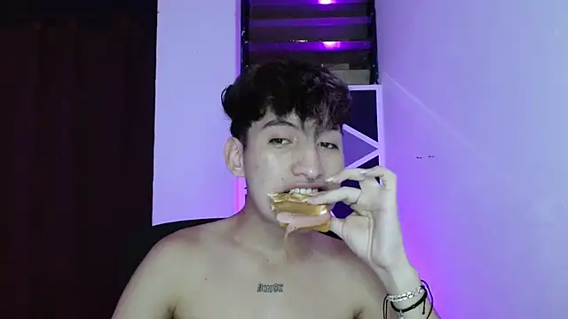 littlextreme online show from March 2025 01:38:02 AM