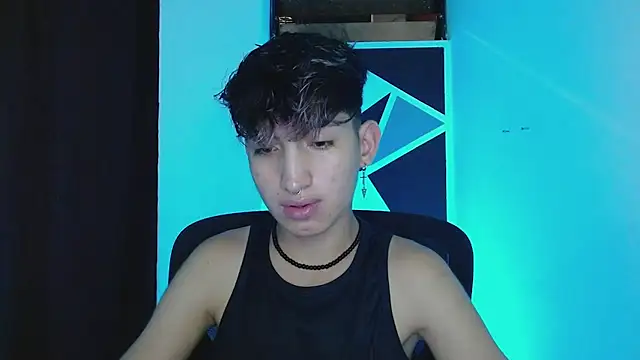 littlextreme online show from March 2025 01:25:02 AM