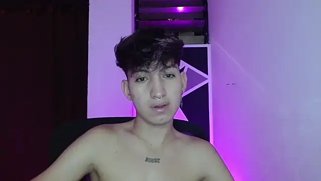 littlextreme online show from March 2025 12:49:02 AM