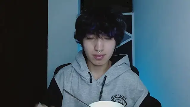 littlextreme online show from February 2026 05:46:02 AM