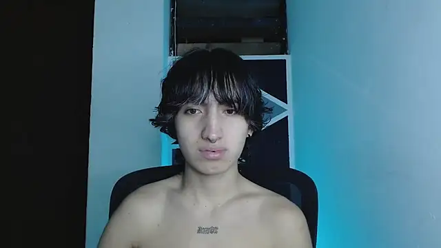 littlextreme online show from April 2026 03:20:01 AM