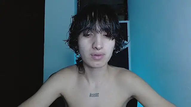 littlextreme online show from May 2026 02:26:01 AM