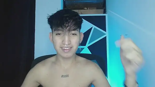 littlextreme online show from March 2025 02:10:01 AM