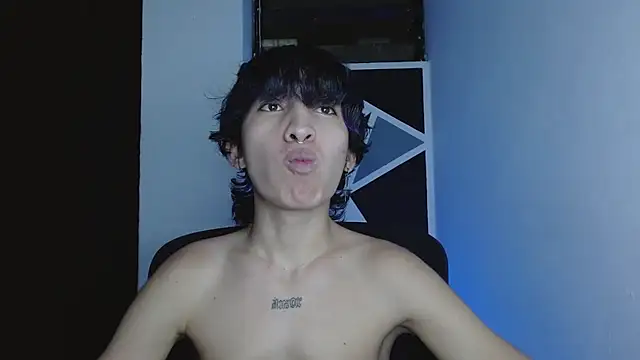 littlextreme online show from February 2026 12:54:01 AM