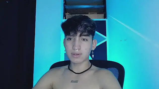 littlextreme online show from March 2025 04:19:01 AM