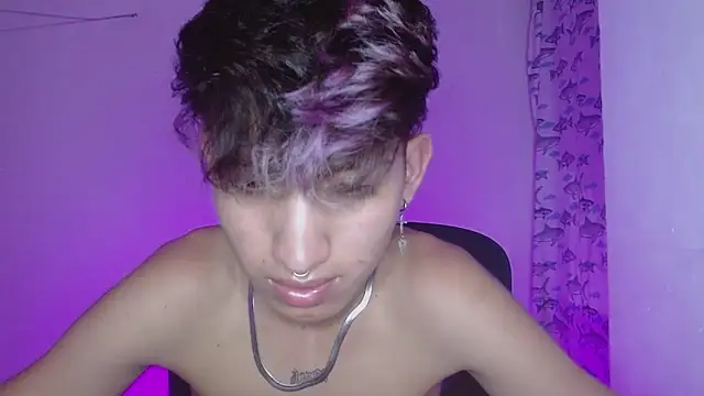 littlextreme online show from February 2025 03:50:01 AM