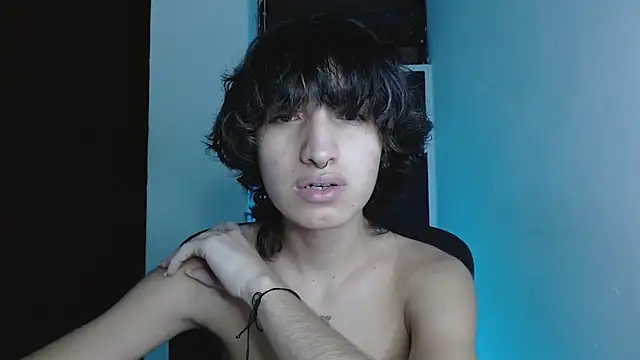 littlextreme online show from May 2026 01:33:01 AM