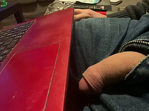 Snapshot of juicyprecumboy chatting on December 2024 01:58:02 AM juicyprecumboy online show from December 2024 01:58:02 AM