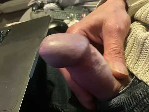 juicyprecumboy online show from April 2026 11:34:02 PM