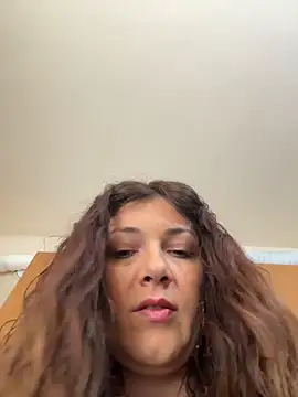 DaisyVibesss online show from March 2026 10:06:02 AM