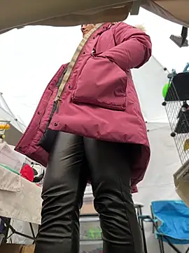 Snapshot of DaisyVibesss chatting on February 2025 10:06:02 AM DaisyVibesss online show from February 2025 10:06:02 AM