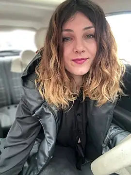 Snapshot of DaisyVibesss chatting on March 2025 03:29:02 PM DaisyVibesss online show from March 2025 03:29:02 PM