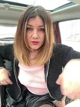 Snapshot of DaisyVibesss chatting on February 2025 10:50:02 AM DaisyVibesss online show from February 2025 10:50:02 AM