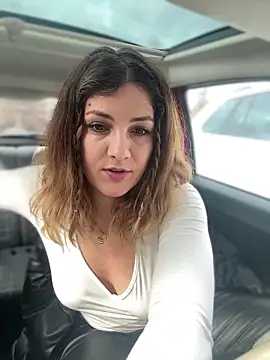 Snapshot of DaisyVibesss chatting on January 2025 11:17:01 AM DaisyVibesss online show from January 2025 11:17:01 AM