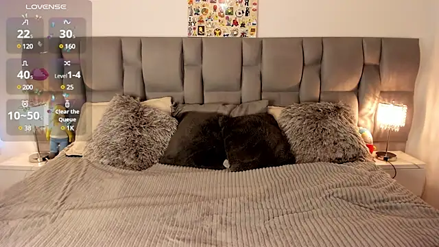 Nickytouse online show from March 2025 11:03:02 PM