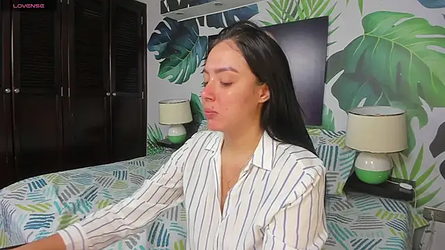 brianna 196 online show from October 2025 07:47:02 PM