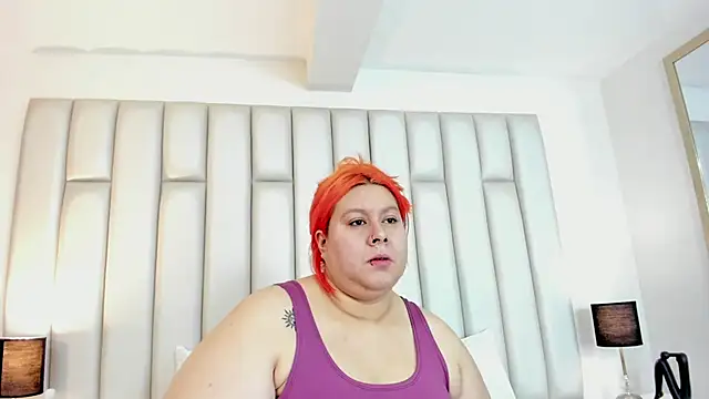 aandreaperez online show from November 2025 11:25:01 AM