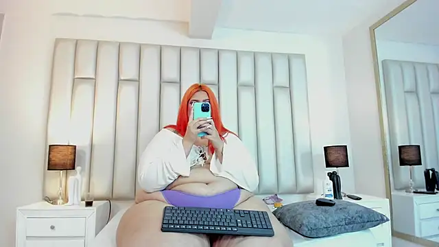 aandreaperez online show from November 2025 11:30:02 PM