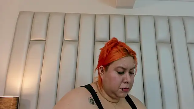 aandreaperez online show from November 2025 11:25:01 AM