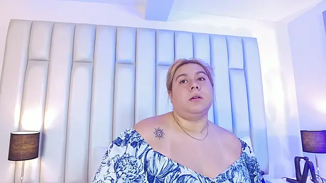 Snapshot of aandreaperez chatting on March 2026 11:45:01 AM aandreaperez online show from March 2026 11:45:01 AM