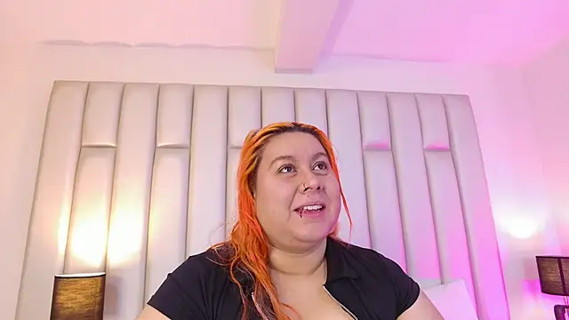 aandreaperez online show from December 2025 11:31:01 AM