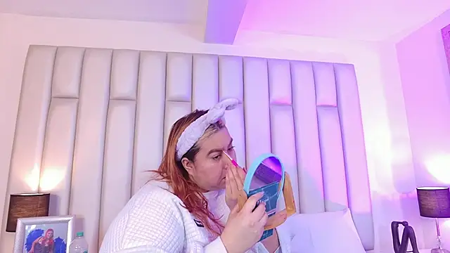 aandreaperez online show from February 2026 11:51:01 AM