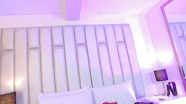 Snapshot of aandreaperez chatting on April 2026 11:38:01 AM aandreaperez online show from April 2026 11:38:01 AM