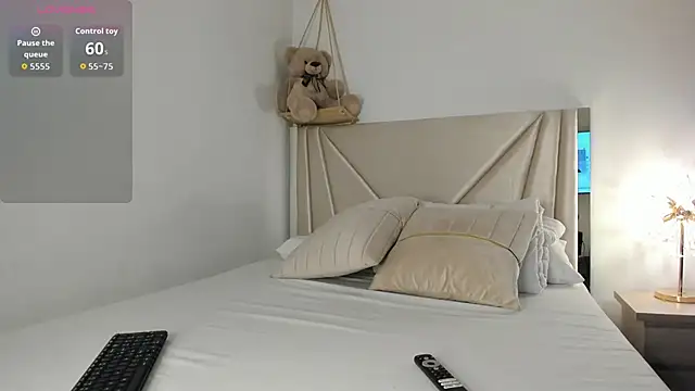 kylie sexy2000 online show from January 2026 07:17:02 PM