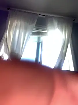 Snapshot of Hugetings chatting on March 2026 03:23:01 PM Hugetings online show from March 2026 03:23:01 PM