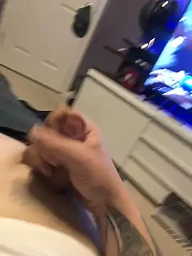 Snapshot of Hugetings chatting on December 2024 12:25:01 AM Hugetings online show from December 2024 12:25:01 AM