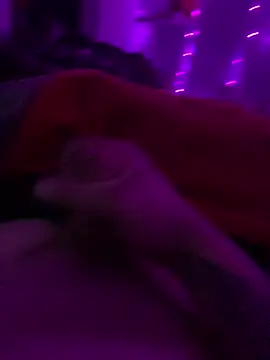 Snapshot of Hugetings chatting on January 2026 03:41:01 PM Hugetings online show from January 2026 03:41:01 PM