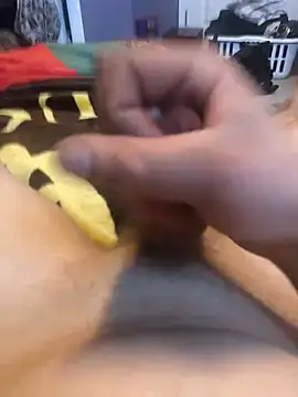 Snapshot of Hugetings chatting on January 2025 09:47:01 PM Hugetings online show from January 2025 09:47:01 PM