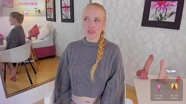 Snapshot of EmilySumer chatting on February 2025 10:17:02 AM EmilySumer online show from February 2025 10:17:02 AM