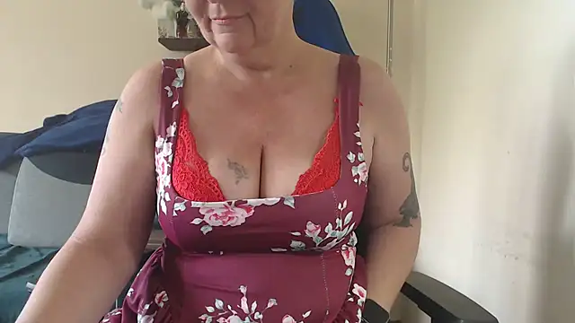 Snapshot of Diablica41 chatting on July 2026 08:21:01 AM Diablica41 online show from July 2026 08:21:01 AM