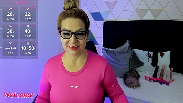 gisela27 online show from October 2025 12:48:02 PM