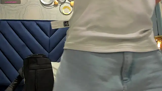 SebastianMaximoff online show from October 2025 08:08:02 PM