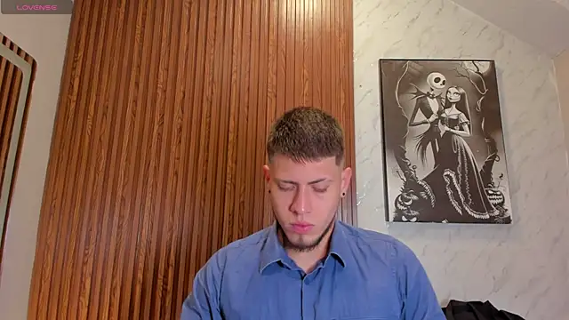 SebastianMaximoff online show from November 2025 06:22:02 PM