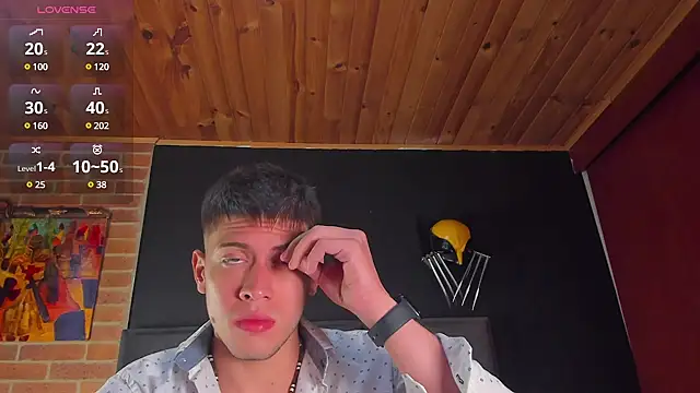 SebastianMaximoff online show from March 2025 11:32:01 AM