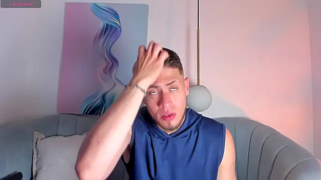 SebastianMaximoff online show from October 2025 07:36:01 PM