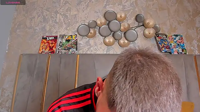 SebastianMaximoff online show from October 2025 07:33:02 PM