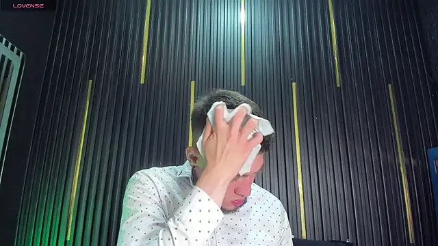 SebastianMaximoff online show from November 2025 07:58:01 PM