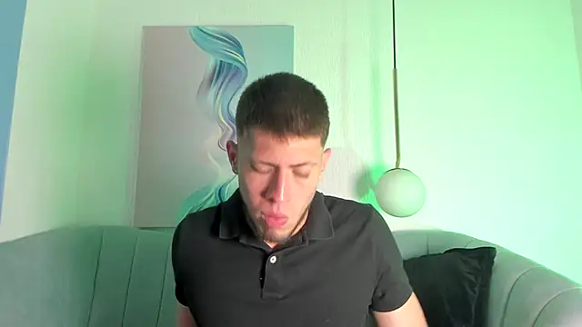 SebastianMaximoff online show from September 2025 08:04:02 PM