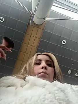 ValeriaHot69 online show from December 2025 02:00:02 PM