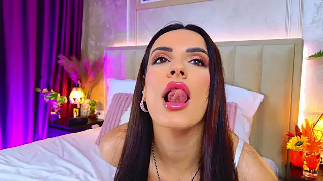 SereneRhodes online show from October 2025 10:58:01 AM