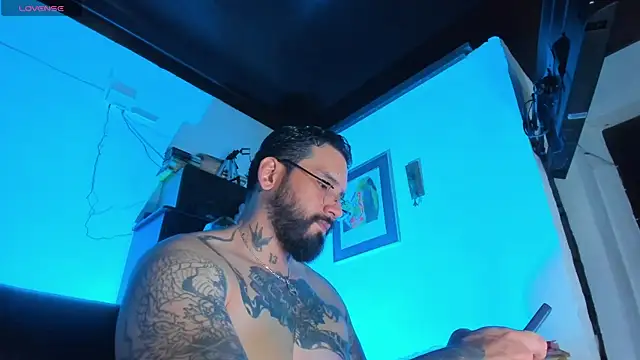 CamiloGray  online show from October 2025 02:27:02 PM