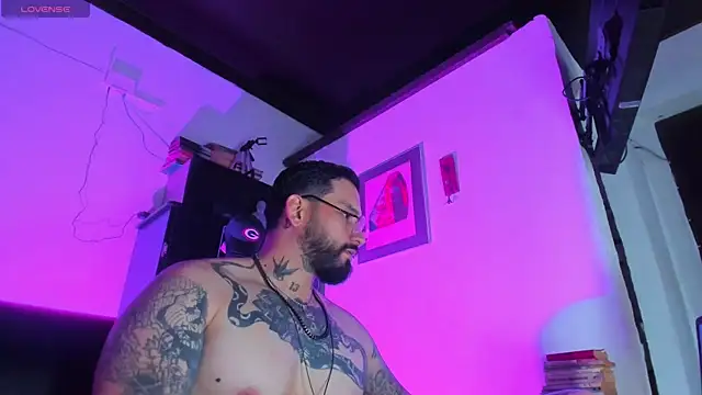 CamiloGray  online show from October 2025 01:56:01 PM