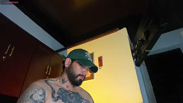 CamiloGray  online show from January 2026 01:51:01 PM